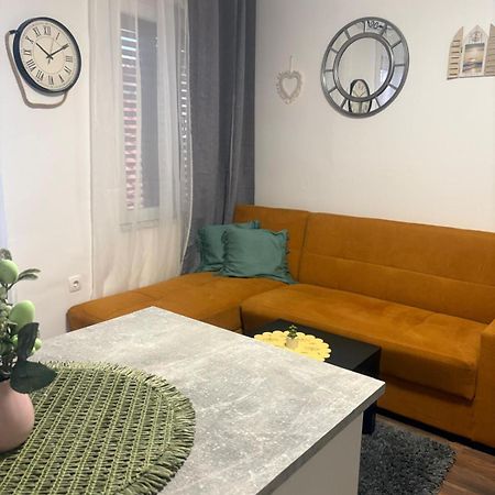 Mint Apartments 2 Zadar Bagian luar foto