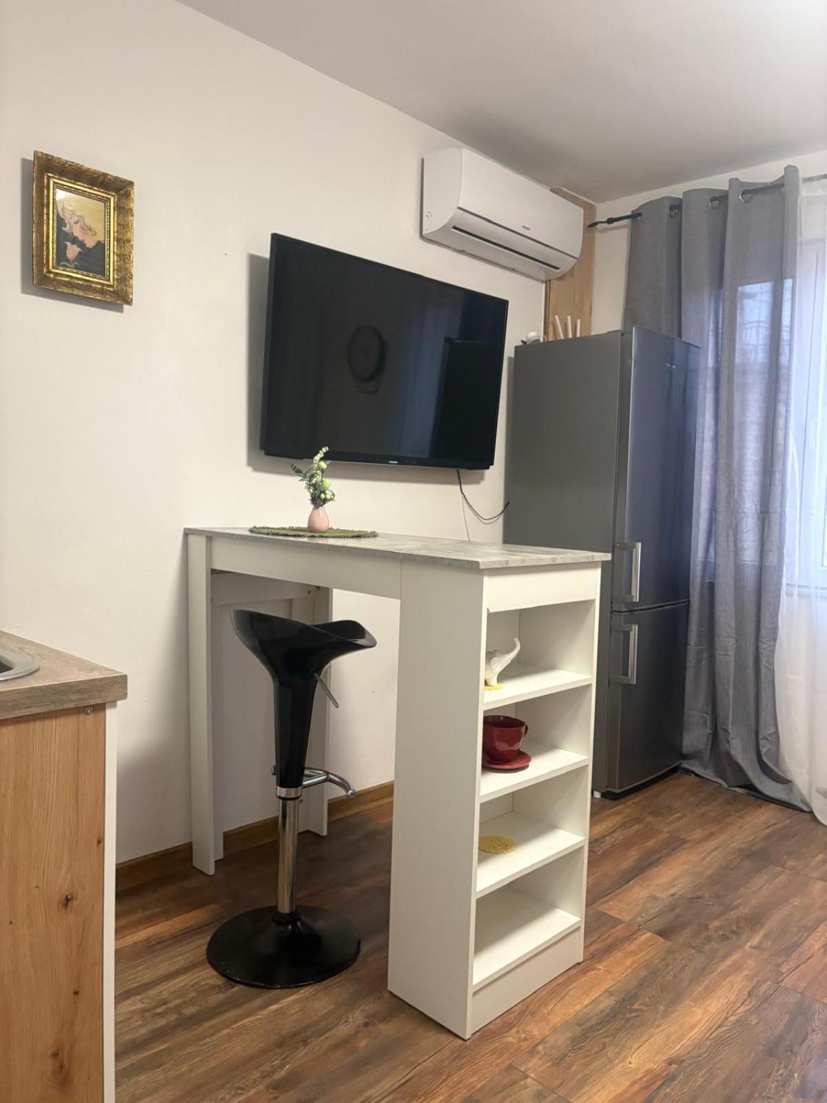Mint Apartments 2 Zadar Bagian luar foto